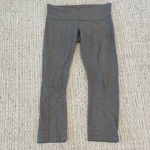 Gray lululemon crop Leggings